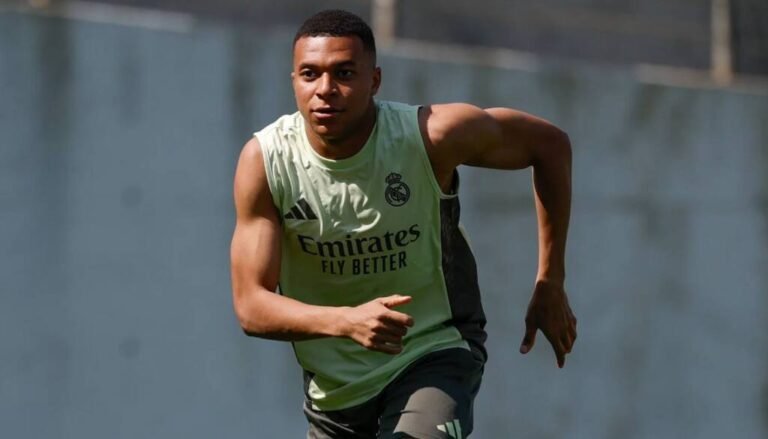 ALAMI MASALAH PENCERNAAN, MBAPPE MASUK RUMAH SAKIT