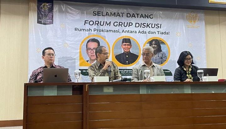 JEJAK RUMAH PROKLAMASI DALAM DISKSUSI SEJARAH DI FIB UI