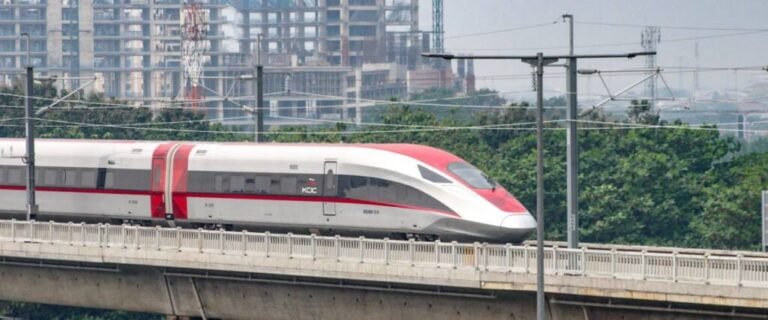OPERASIONAL WHOOSH KEMBALI NORMAL PASCAGEMPA BEKASI