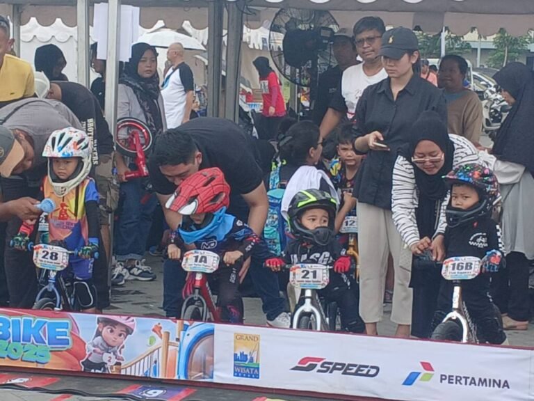 SAMBUT HUT KE-16, JOURNALIST MTB GELAR PUSHBIKE COMPETITION 2025 DI GRAND WISATA BEKASI