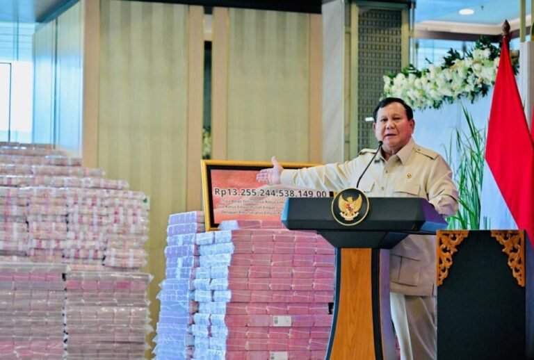 PRESIDEN TEGASKAN KOMITMEN PEMERINTAH GUNAKAN HASIL PENEGAKAN HUKUM UNTUK KEPENTINGAN RAKYAT