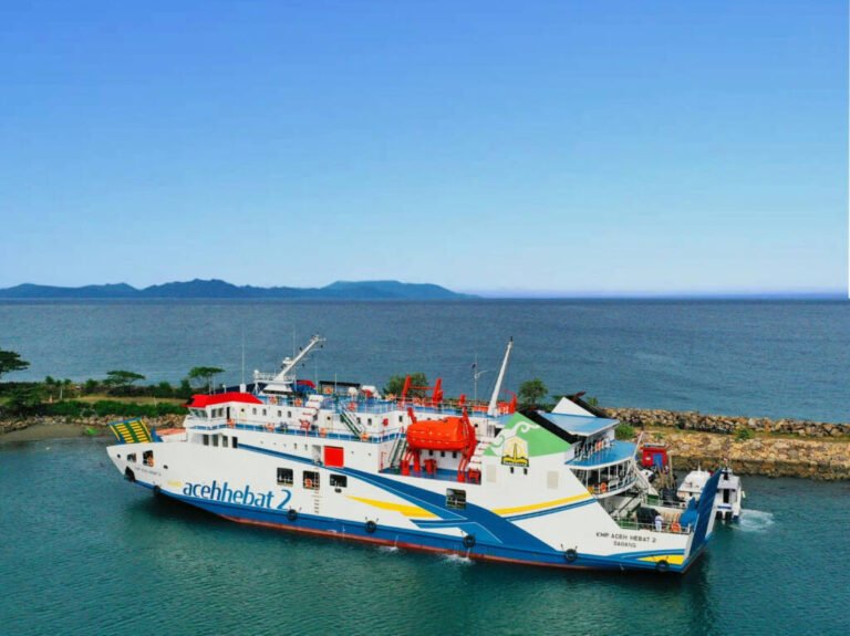 BANJIR SUMATERA, ASDP KERAHKAN KMP ACEH HEBAT 2 DUKUNG DISTRIBUSI LPG DI ACEH