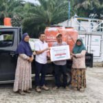 PERTAMINA RETAIL SALURKAN BANTUAN BAGI KORBAN BANJIR DAN PANTI ASUHAN DI SUMBAR