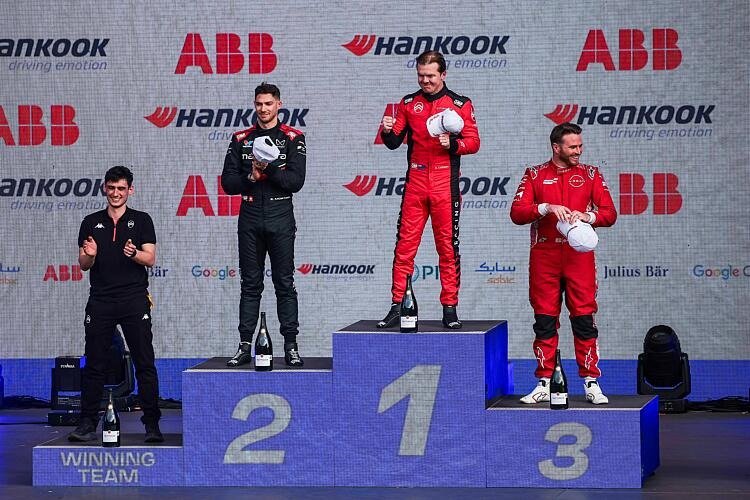 MENANG DI MEKSIKO, CITROEN RACING PIMPIN KLASEMEN FORMULA E 2026