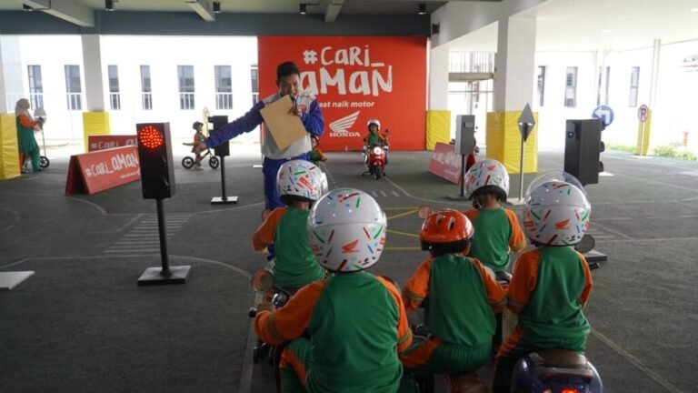 INOVASI EDUKASI SAFETY RIDING AHM RAIH PENGAKUAN INTERNASIONAL