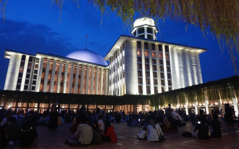 BUKA PUASA BERSAMA DI MASJID ISTIQLAL