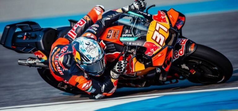 PEDRO ACOSTA PECUNDANGI MARC MARQUEZ DI SPRINT RACE MOTOGP THAILAND