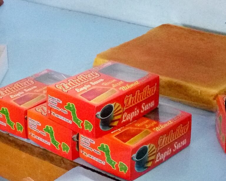 BERKAH RAMADAN, UMKM KUE KERING ASAL BANGKA BELITUNG HASILKAN OMZET BERLIPAT GANDA