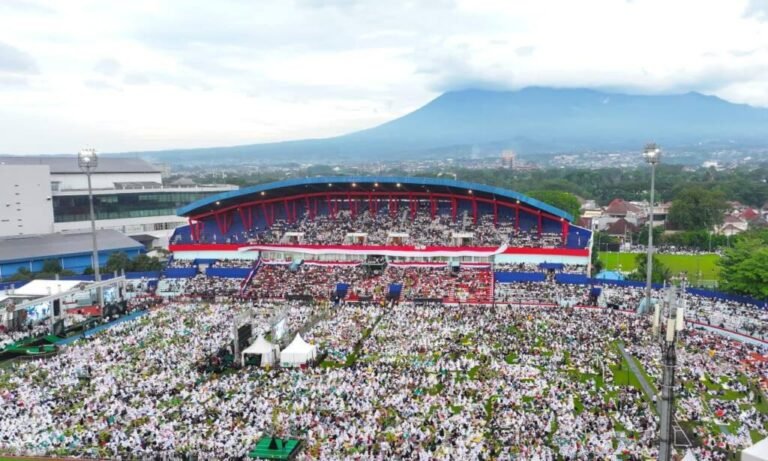PRESIDEN PRABOWO HADIRI MUJAHADAH KUBR0 1 ABAD NAHDLATUL ULAMA