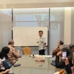 BAHAS KEPEMIMPINAN DAN MASA DEPAN BANGSA, SEJUMLAH TOKOH DISKUSI DENGAN JK