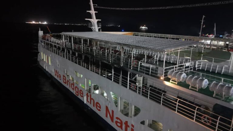 ASDP PASTIKAN OPERASIONAL PELABUHAN KETAPANG BERJALAN NORMAL PASCAKEBAKARAN KMP PORTLINK VII