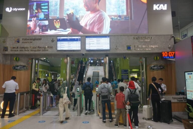 AKTIVITAS MUDIK IDUL FITRI DORONG PERPUTARAN EKONOMI NASIONAL