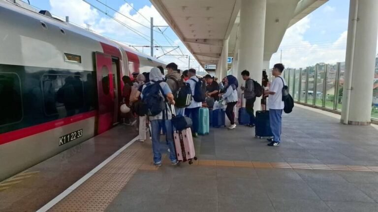 JUMLAH PENUMPANG WHOOSH PADA ANGKUTAN LEBARAN 2026 MENINGKAT 11,3 PERSEN