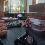 RUPIAH ANJLOK IMBAS KONFLIK TIMUR TENGAH