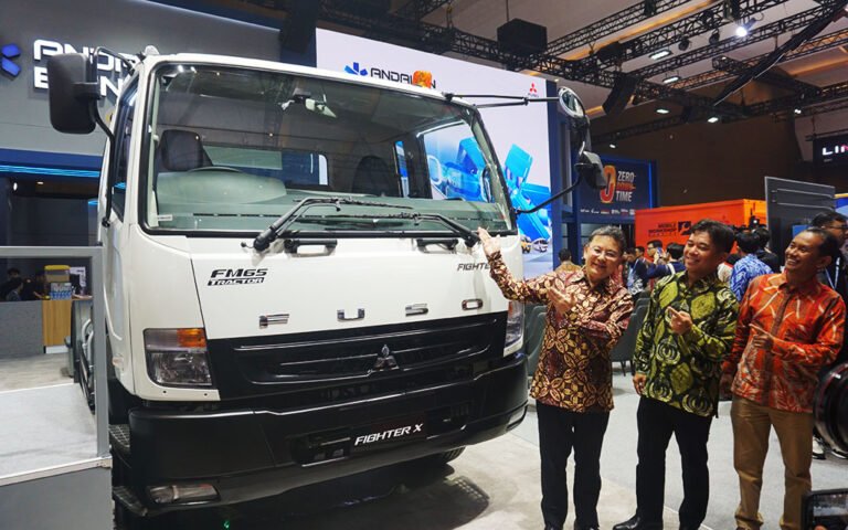 Zero Down Time Mitsubishi Fuso UNTUK Dukung Logistik Indonesia