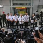 KORBAN TABRAKAN KERETA DI STASIUN BEKASI TIMUR 106 ORANG, 15 MENINGGAL DUNIA