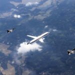 ENAM PESAWAT TEMPUR KAWAL PENERBANGAN PRESIDEN PRABOWO