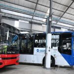 PRESIDEN RESMIKAN FASILITAS PERAKITAN KENDARAAN KOMERSIAL LISTRIK