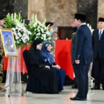 JENAZAH PRAJURIT PERDAMAIAN DUNIA TIBA DI TANAH AIR