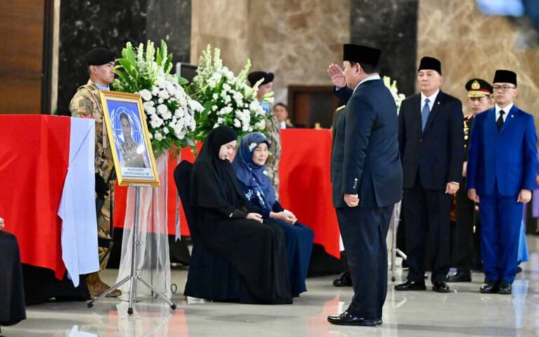 JENAZAH PRAJURIT PERDAMAIAN DUNIA TIBA DI TANAH AIR