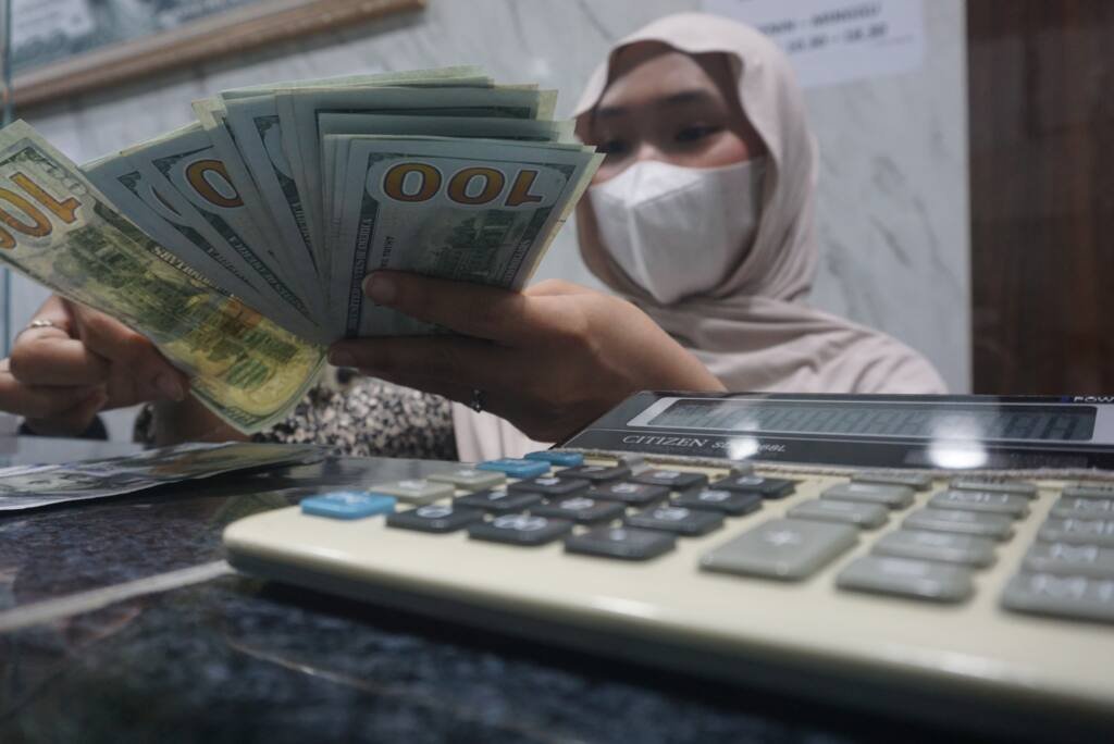 BI SIAPKAN TUJUH LANGKAH PERKUAT RUPIAH