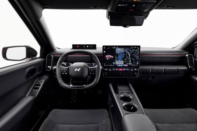 HYUNDAI HADIRKAN PENGALAMAN BARU BERKENDARA MELALUI PLEOS CONNECT