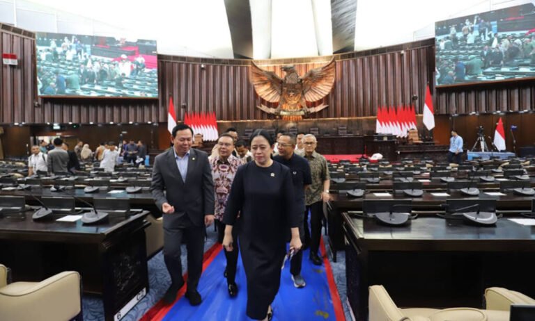 UNSUR PIMPINAN DPR DAN DPD TINJAU PERSIAPAN SIDANG TAHUNAN