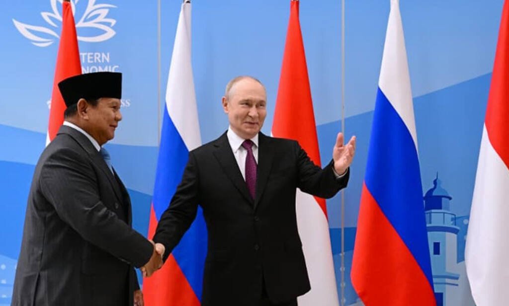 PRESIDEN PRABOWO PIDATO DI EEF : INDONESIA TERBUKA DENGAN KEKUATAN BESAR DUNIA