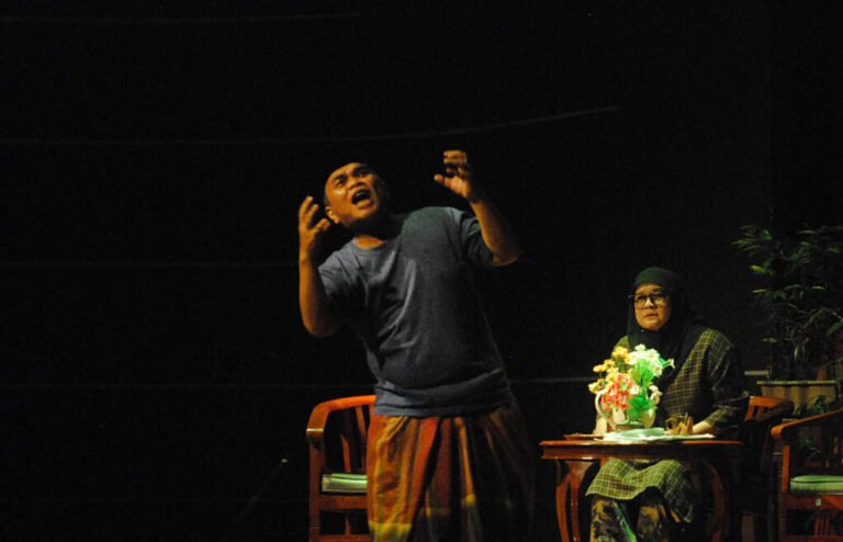 MENITI SAGARA KEBUDAYAAN: KIPRAH DAN JEJAK LANGKAH ALFIAN SIAGIAN